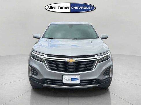 Used 2024 Chevrolet Equinox LT AWD/4WD image 2