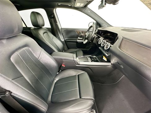 New 2025 Mercedes-Benz GLA 250 image 30