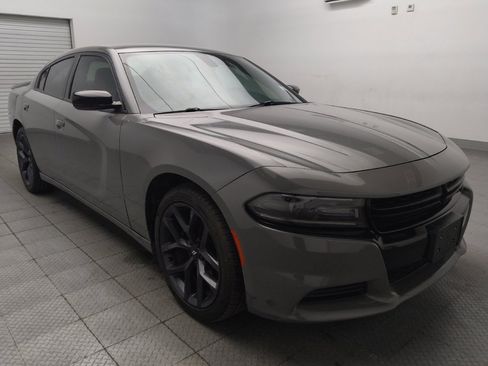 Used 2019 Dodge Charger SXT w/ Plus Group RWD image 13