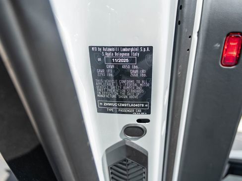 New 2026 Lamborghini Revuelto image 33