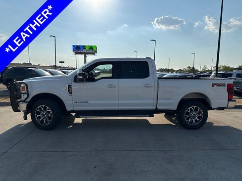 Used 2022 Ford F250 Lariat w/ Lariat Value Package AWD/4WD image 3