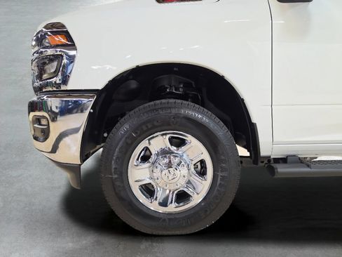New 2026 RAM 2500 Tradesman AWD/4WD image 24