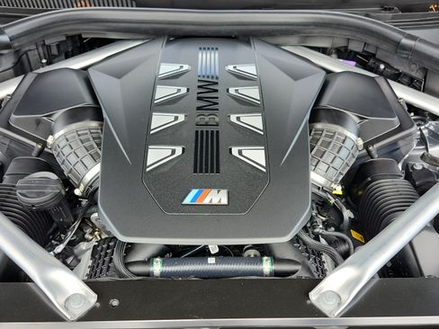 Used 2026 BMW X5 M60i AWD/4WD image 17