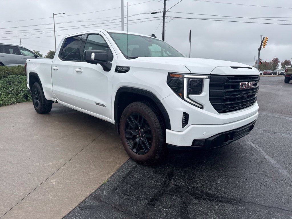 Used 2025 GMC Sierra 1500 Elevation w/ Elevation Premium Package AWD/4WD image 4