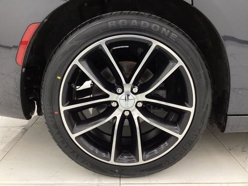 Used 2018 Dodge Charger SXT Plus image 45