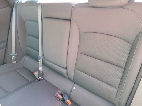 Used 2025 Chevrolet Malibu LT image 9