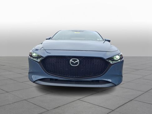 Used 2021 MAZDA MAZDA3 s AWD/4WD image 2