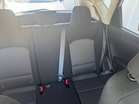 Used 2025 Kia Soul LX w/ LX Technology Package FWD image 34