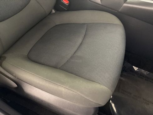 Used 2023 Toyota RAV4 LE FWD image 27