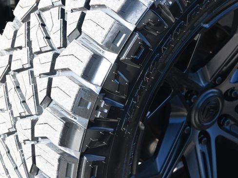 Used 2020 Chevrolet Silverado 1500 RST image 15