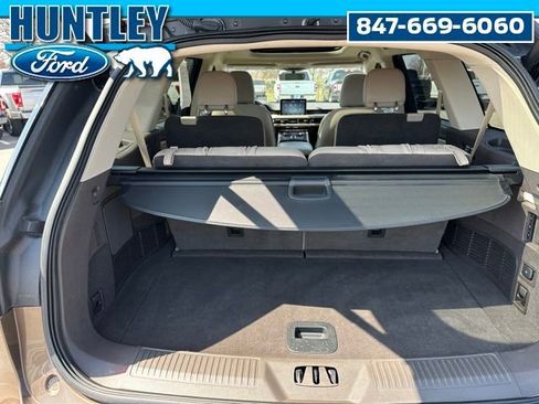 Used 2022 Lincoln Aviator Reserve w/ Equipment Group 201A AWD/4WD image 13