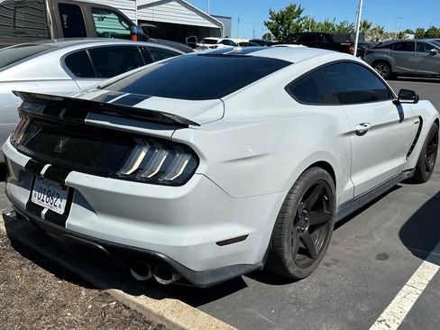 Used 2016 Ford Mustang Shelby GT350 w/ Technology Package image 2