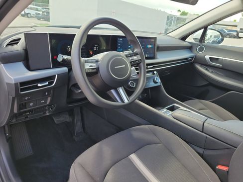 Used 2025 Hyundai Sonata SEL FWD image 9