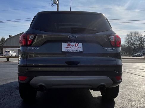 Used 2019 Ford Escape Titanium image 27