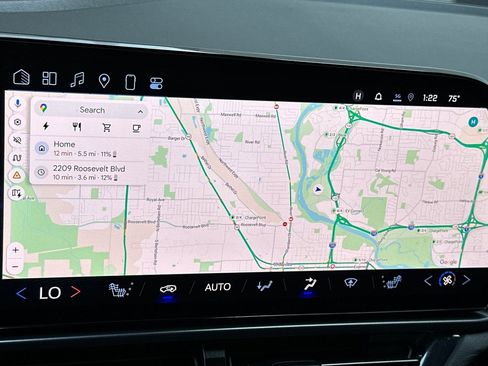 Used 2025 Chevrolet Equinox EV RS image 22