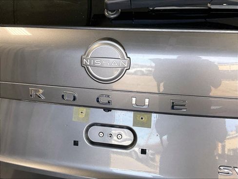 Certified 2023 Nissan Rogue SV w/ SV Premium B Package image 28