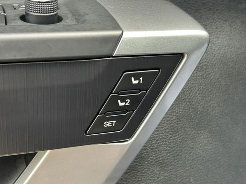 Used 2023 Toyota Tundra Platinum w/ Advanced Package AWD/4WD image 26
