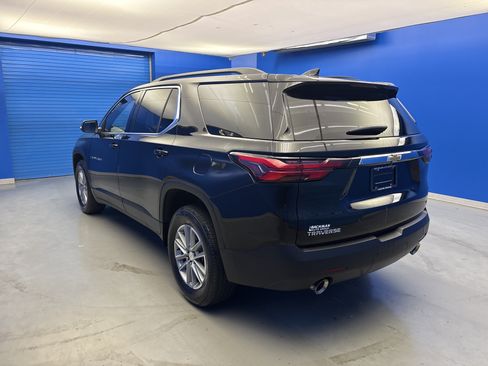 Used 2023 Chevrolet Traverse LT FWD image 5