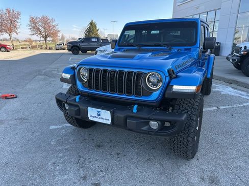 Used 2024 Jeep Wrangler Unlimited Rubicon 4xe image 7