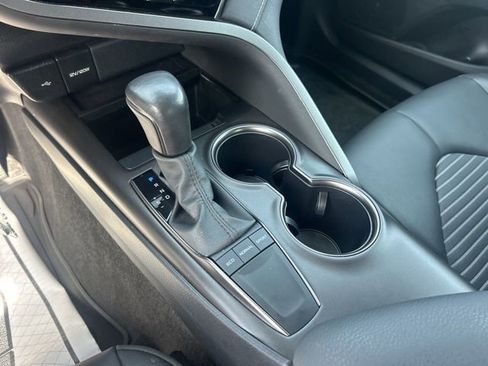 Used 2024 Toyota Camry SE image 27