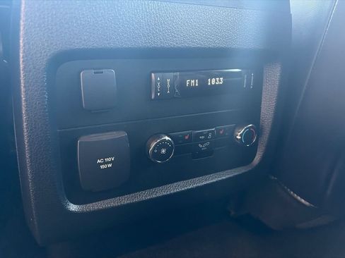 Used 2015 Lincoln Navigator 4WD image 17