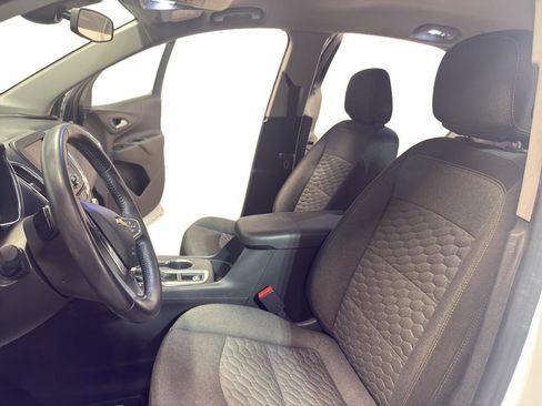 Used 2020 Chevrolet Equinox LT w/ Driver Convenience Package image 14