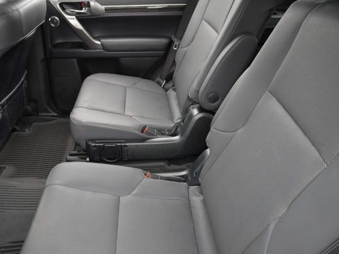 Used 2022 Lexus GX 460 Premium w/ Accessory Package AWD/4WD image 36