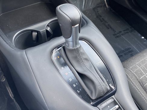 Certified 2025 Honda HR-V LX image 23