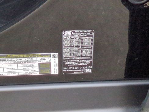 Used 2024 Land Rover Range Rover Sport SE image 29