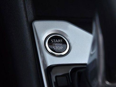 Used 2025 Nissan Altima 2.5 SV image 17