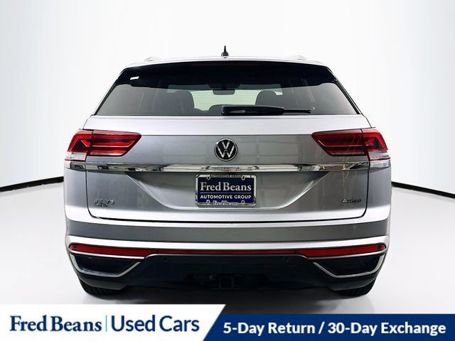 Used 2023 Volkswagen Atlas Cross Sport SE w/ Black Wheel Package AWD/4WD image 8