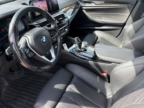 Used 2021 BMW 530i w/ Convenience Package RWD image 9