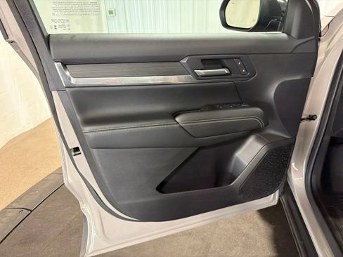 Certified 2025 GMC Terrain Elevation AWD/4WD image 4