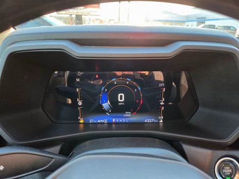 Used 2023 Chevrolet Colorado Trail Boss w/ Advanced Trailering Package image 16