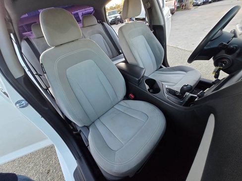 Used 2011 Kia Optima LX FWD image 35