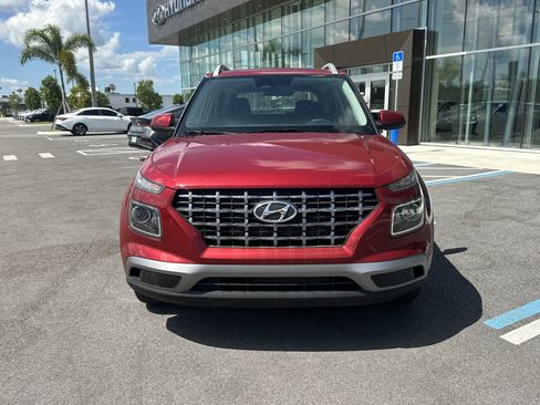 New 2025 Hyundai Venue SEL image 3