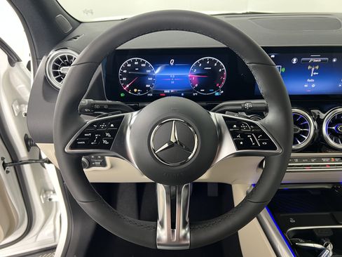 New 2026 Mercedes-Benz GLA 250 4MATIC image 28
