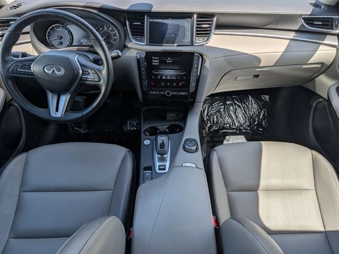 Certified 2024 INFINITI QX50 Luxe w/ Cargo Package AWD/4WD image 10