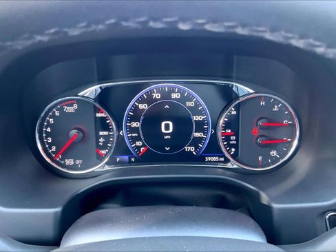 Used 2023 GMC Acadia Denali w/ Denali Technology Package AWD/4WD image 24