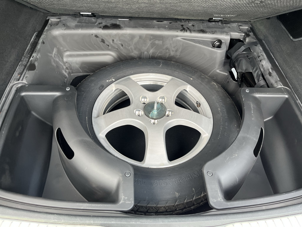 Used 2023 Jeep Grand Cherokee Overland RWD image 43