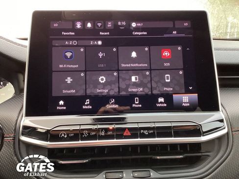 Used 2024 Jeep Compass Trailhawk AWD/4WD image 3