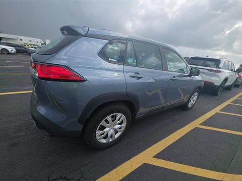 Used 2024 Toyota Corolla Cross L FWD image 24