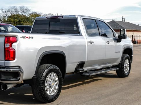 Used 2022 Chevrolet Silverado 3500 LTZ w/ LTZ Convenience Package AWD/4WD image 11