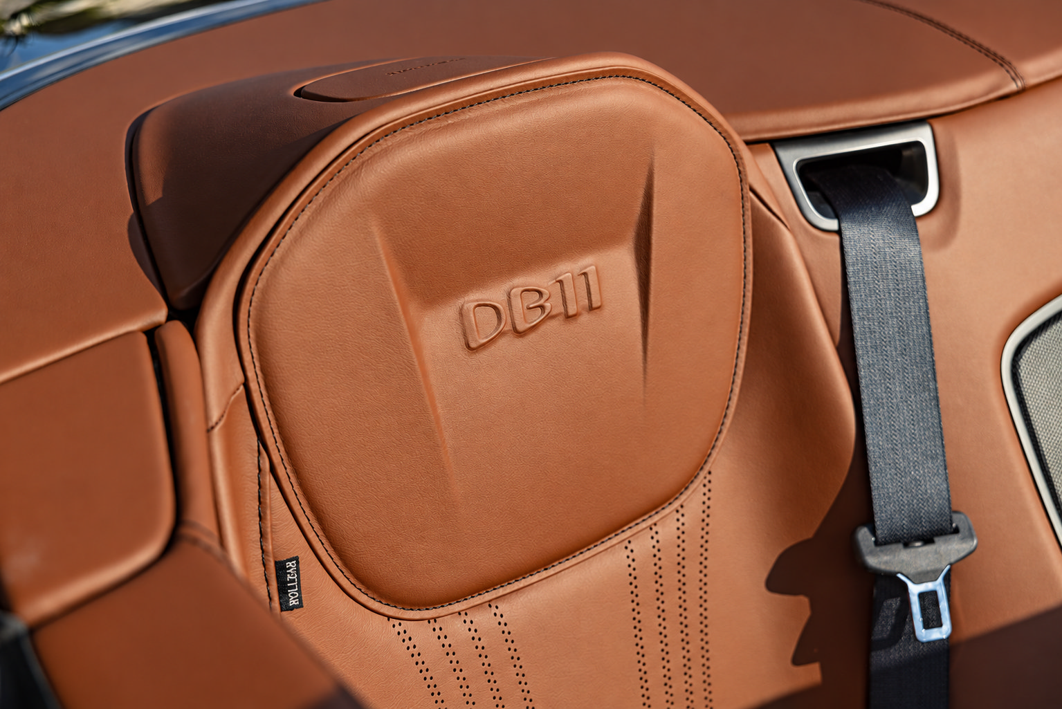 Used 2019 Aston Martin DB11 Volante RWD image 42