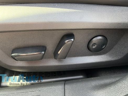 Used 2024 Nissan Rogue Platinum w/ Platinum Premium Package FWD image 21