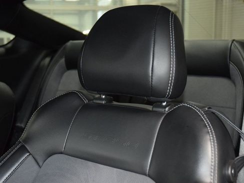 Used 2020 Ford Mustang Shelby GT350 w/ Technology Package image 41