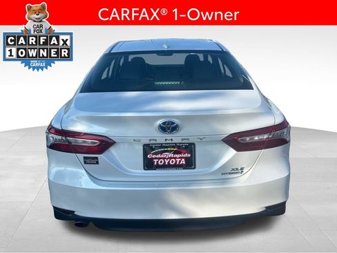 Certified 2020 Toyota Camry XLE FWD image 5