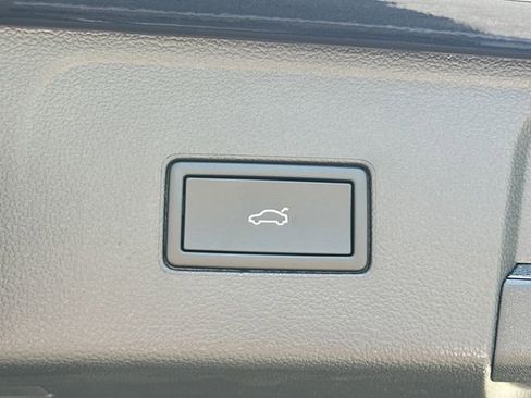 New 2026 Volkswagen Atlas Peak Edition AWD/4WD image 19