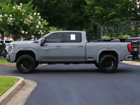 Used 2024 GMC Sierra 2500 AT4 w/ AT4 Premium Plus Package AWD/4WD image 5