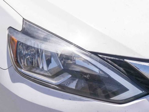 Used 2019 Nissan Sentra S FWD image 4